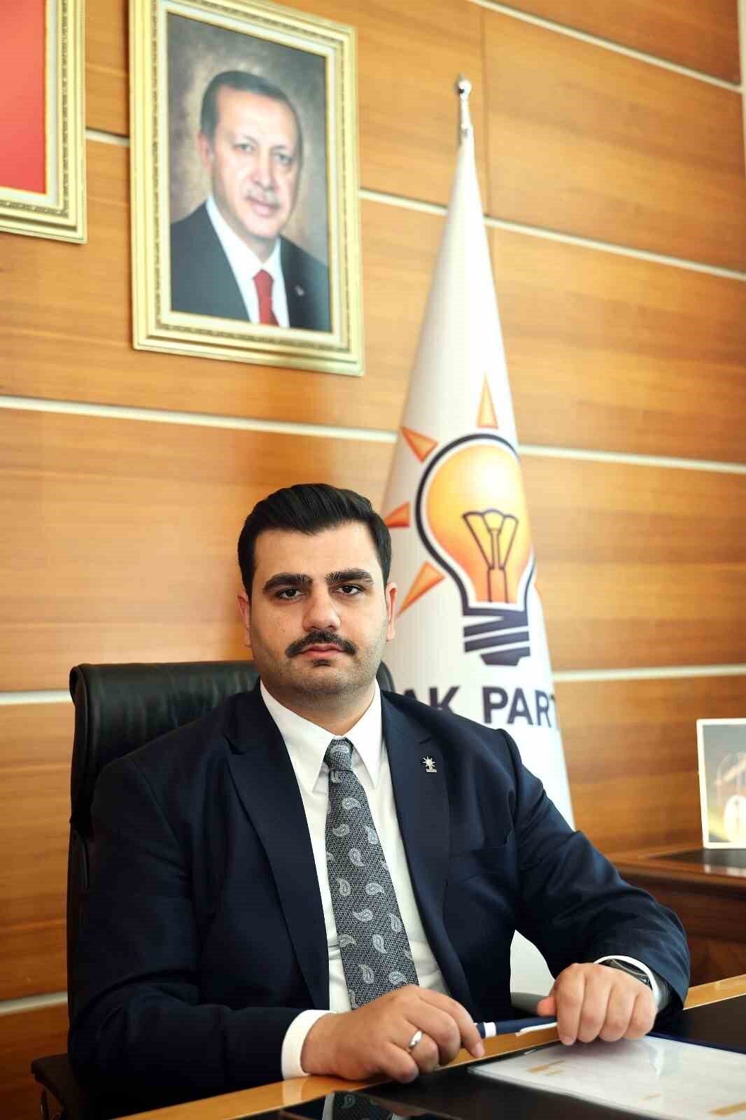 AK Parti Genel Sekreteri Eyyüp Kadir İnan, CHP Genel Başkanı