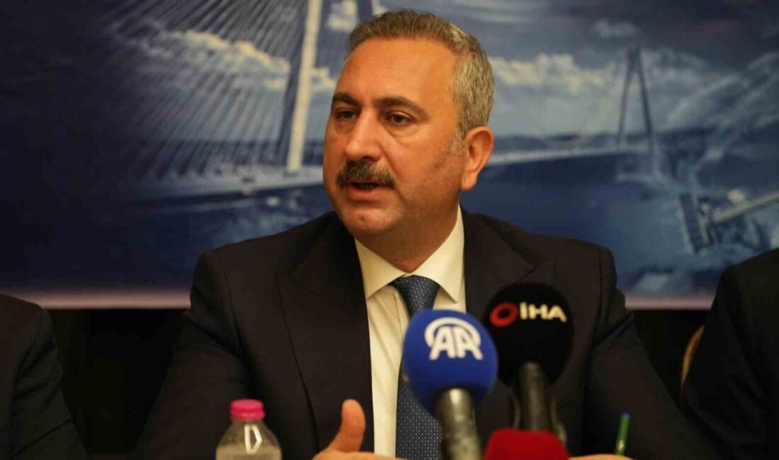 AK Parti Grup Başkanvekili Abdulhamit Gül, Kırıkkale’de düzenlenen “Türkiye Yüzyılı