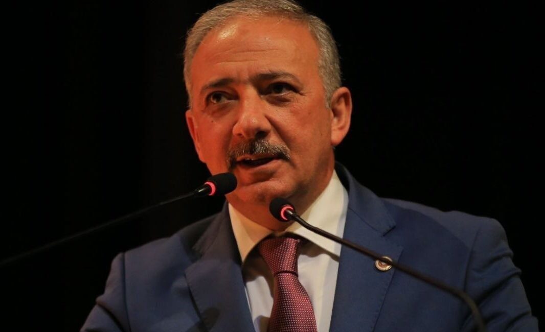 AK Parti Muğla Milletvekili Kadem Mete’nin de içerisinde bulunduğu araç,