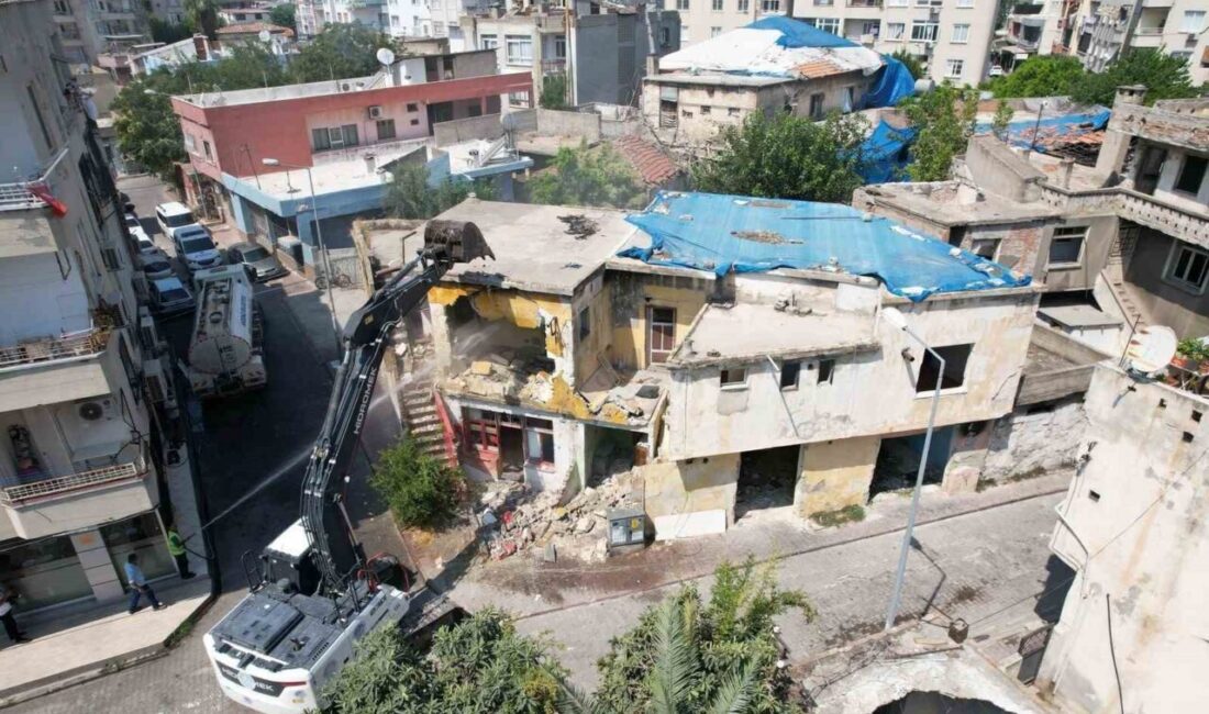 Mersin’in merkez ilçe Akdeniz Belediyesi, vatandaşların can ve mal güvenliğini