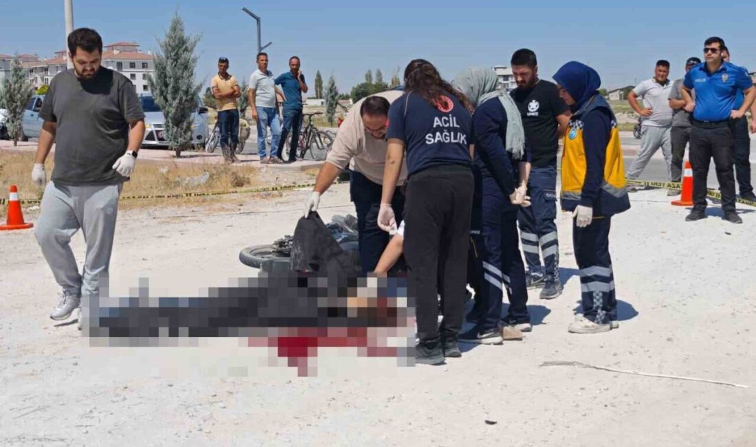 Aksaray’da tır ile çarpışan motosikletin sürücüsü olay yerinde hayatını kaybetti.