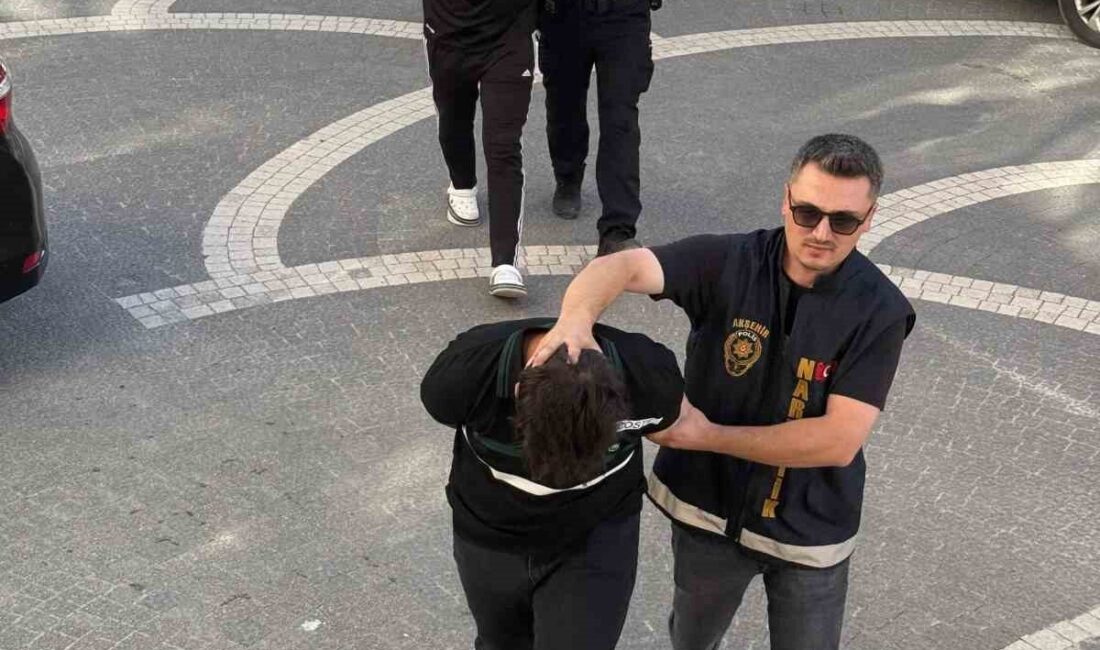 Konya’nın Akşehir ilçesinde polisin düzenlediği uyuşturucu operasyonunda gözaltına alına 5