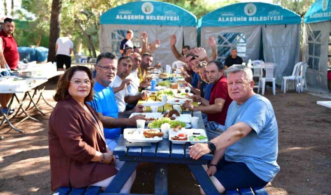 Manisa’nın Alaşehir Belediyesi, çalışanları için Didim’de ücretsiz tatil kampı organize