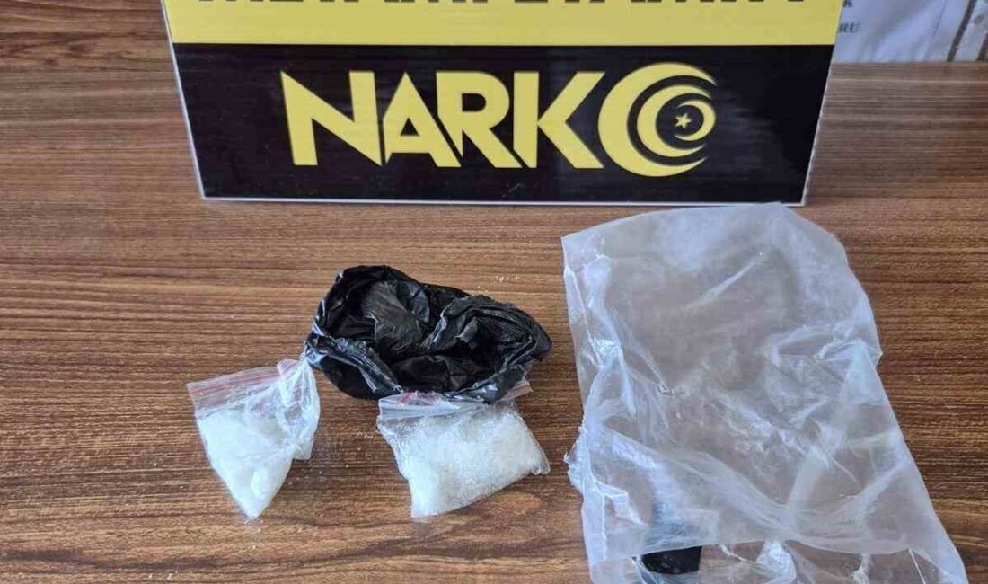 Manisa’nın Alaşehir ilçesinde Narkotik Suçlarla Mücadele Alaşehir Büro Amirliği ekipleri