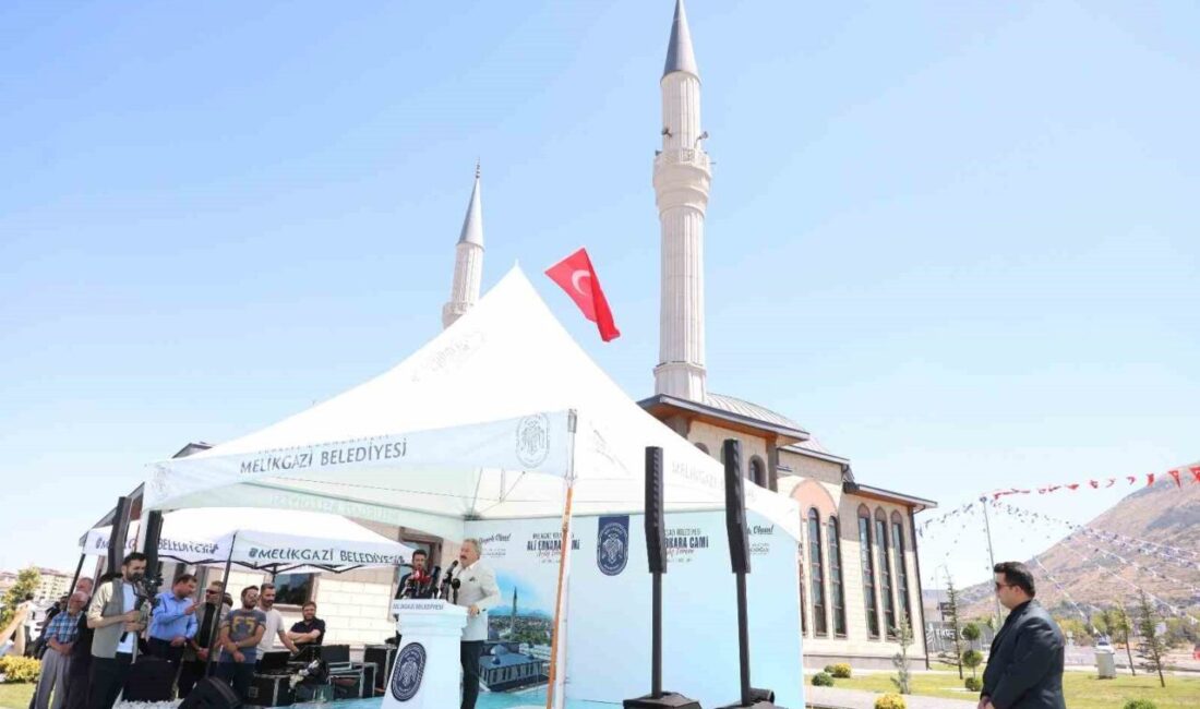 Eğitime, sağlığa verdiği önem kadar ibadethanelere de önem veren Melikgazi