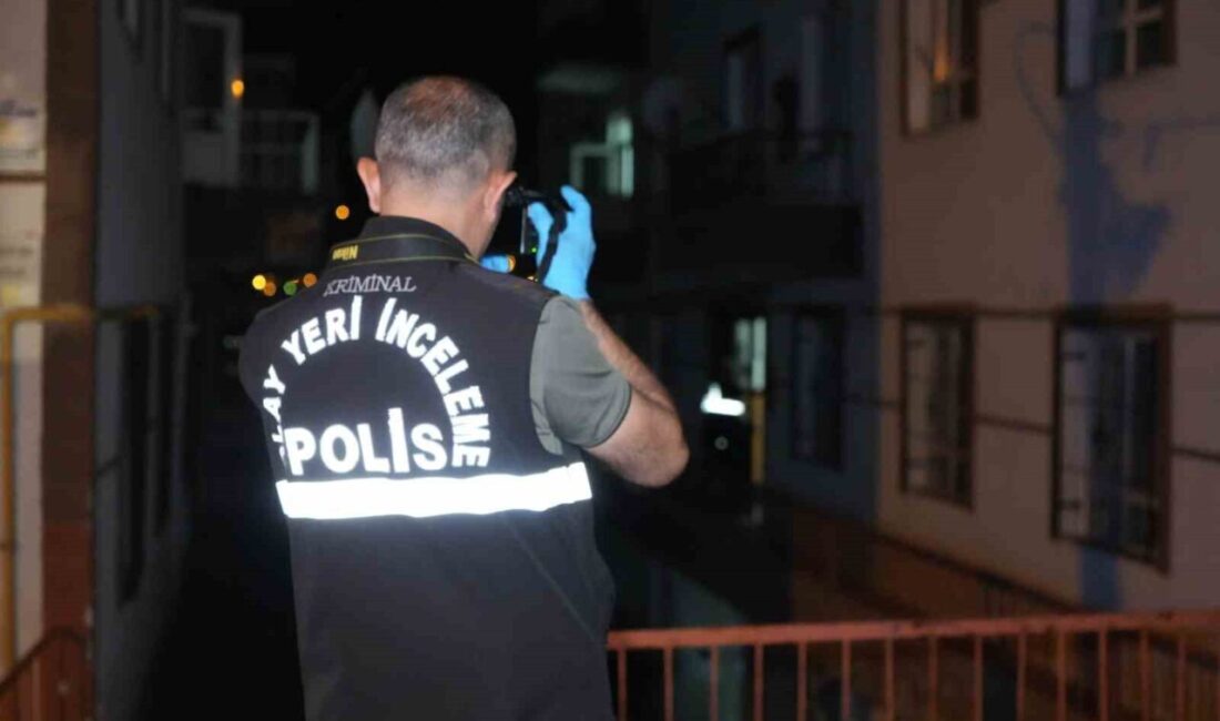 Kırıkkale’de alkollü bir genç, tartıştığı babasını darp ettikten sonra cam