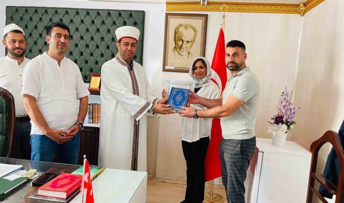 Alman vatandaşı Shıma Ghodsi, Elazığ’da düzenlenen törende kelime-i şehadet getirerek