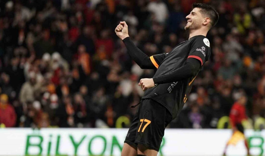 Galatasaray’ın kiralık olarak kadrosuna kattığı ve geçtiğimiz günlerde eski takımı