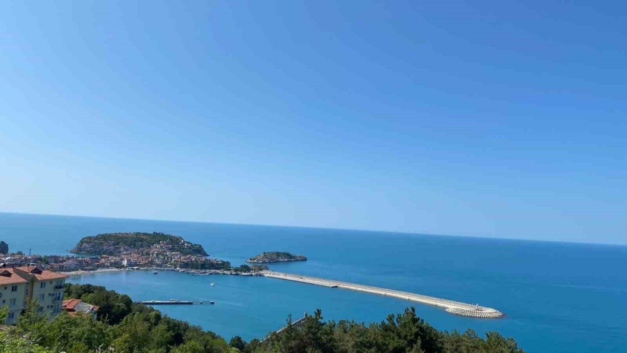 BARTIN (İHA) – Bartın’ın Amasra ilçesinde denize dökülen suyun kanalizasyon