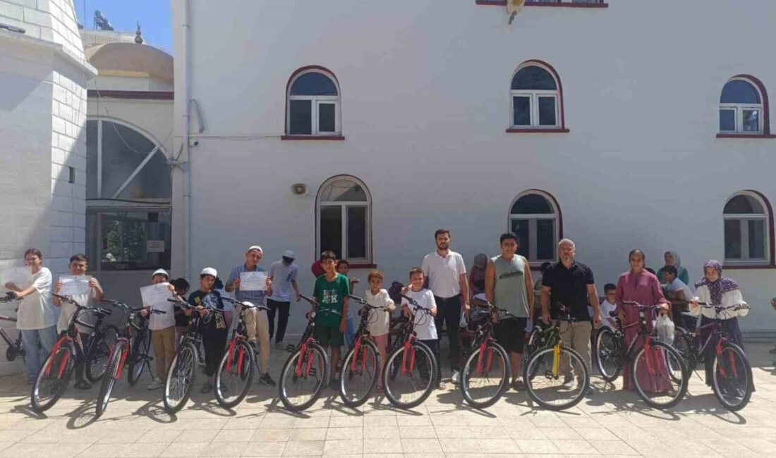 Mersin’in Anamur ilçesinde Marulyalı Camii’nde yürütülen ’Sabah Namazını 40 Gün