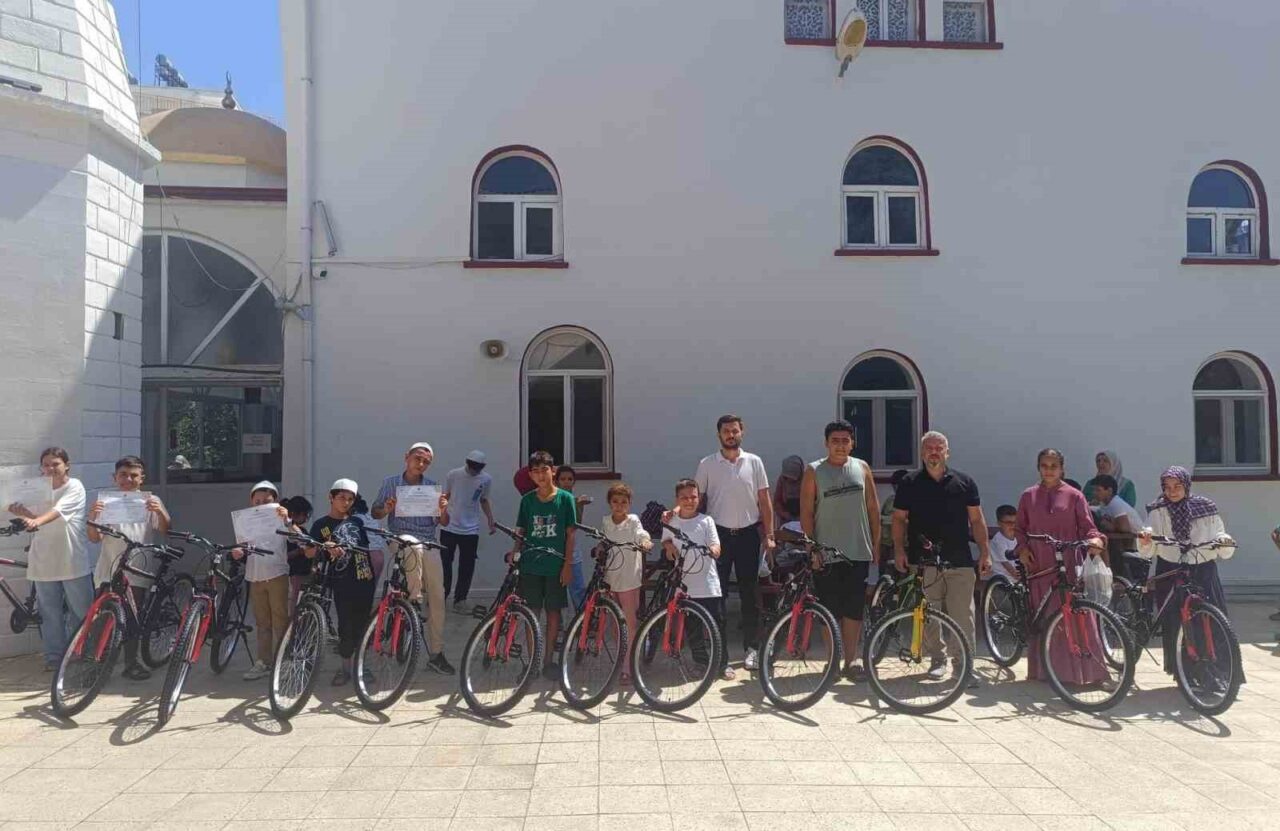 Mersin’in Anamur ilçesinde Marulyalı Camii’nde yürütülen ’Sabah Namazını 40 Gün