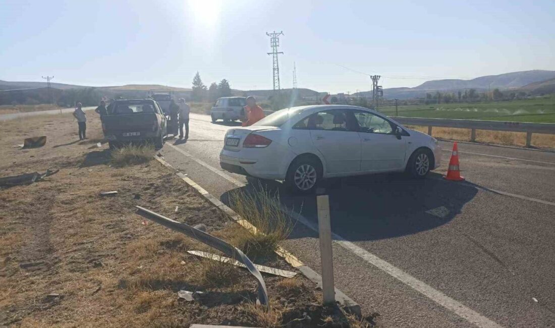 Ankara’da bir otomobil ve kamyonetin çarpıştığı kazada 5 kişi yaralandı.