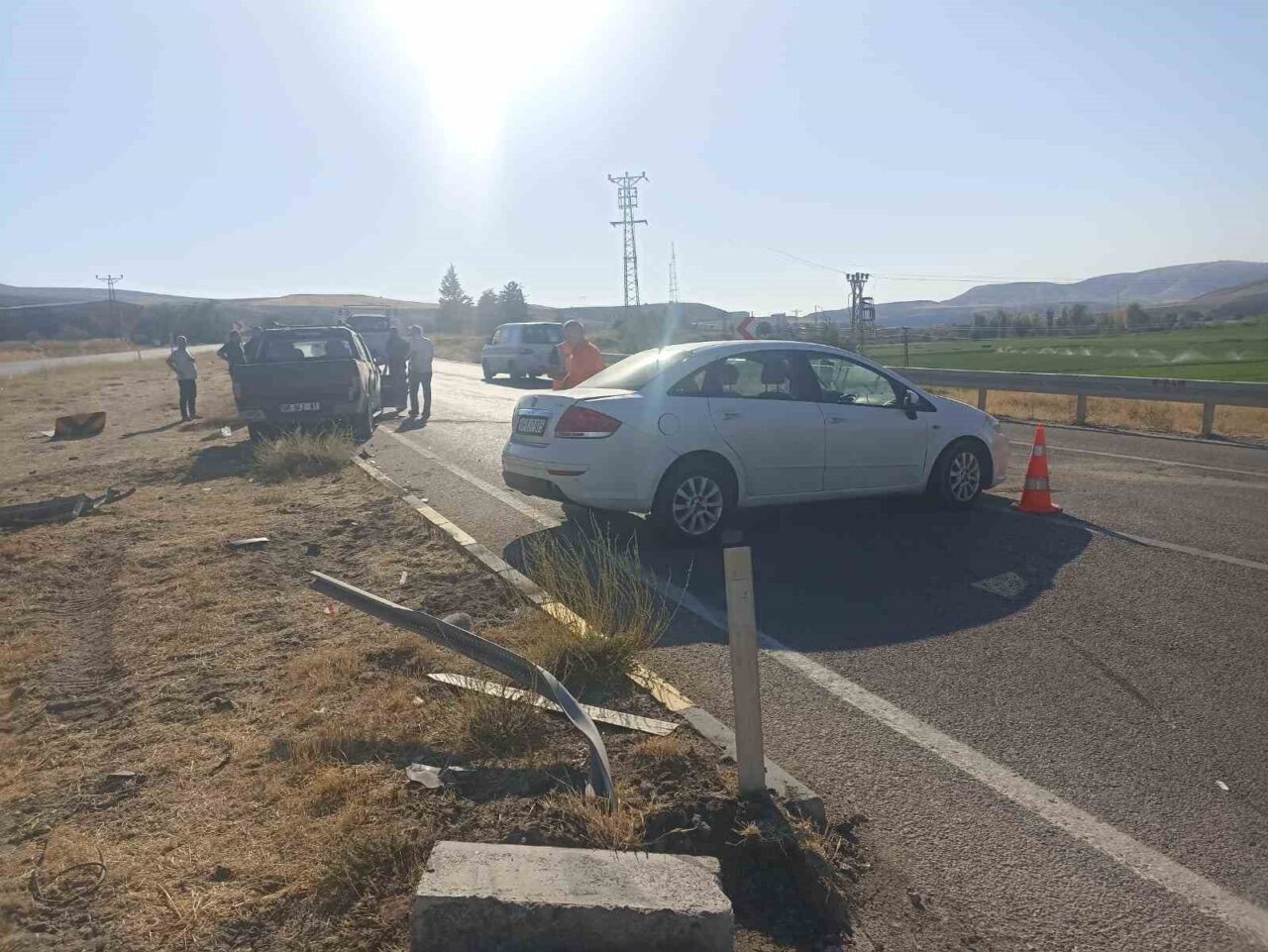 Ankara’da bir otomobil ve kamyonetin çarpıştığı kazada 5 kişi yaralandı.