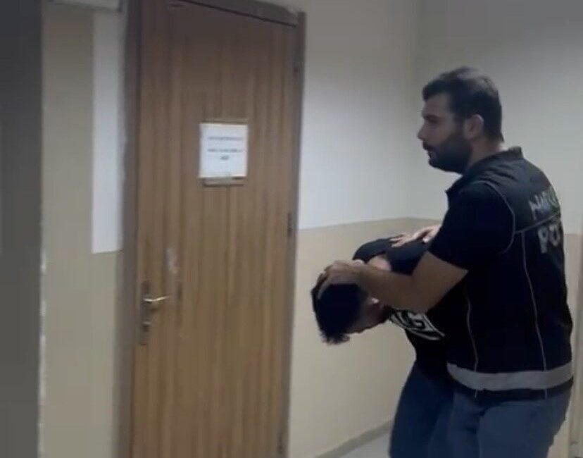 Hatay’ın Antakya ilçesinde düzenlenen uyuşturucu operasyonunda 700 adet captagon ve