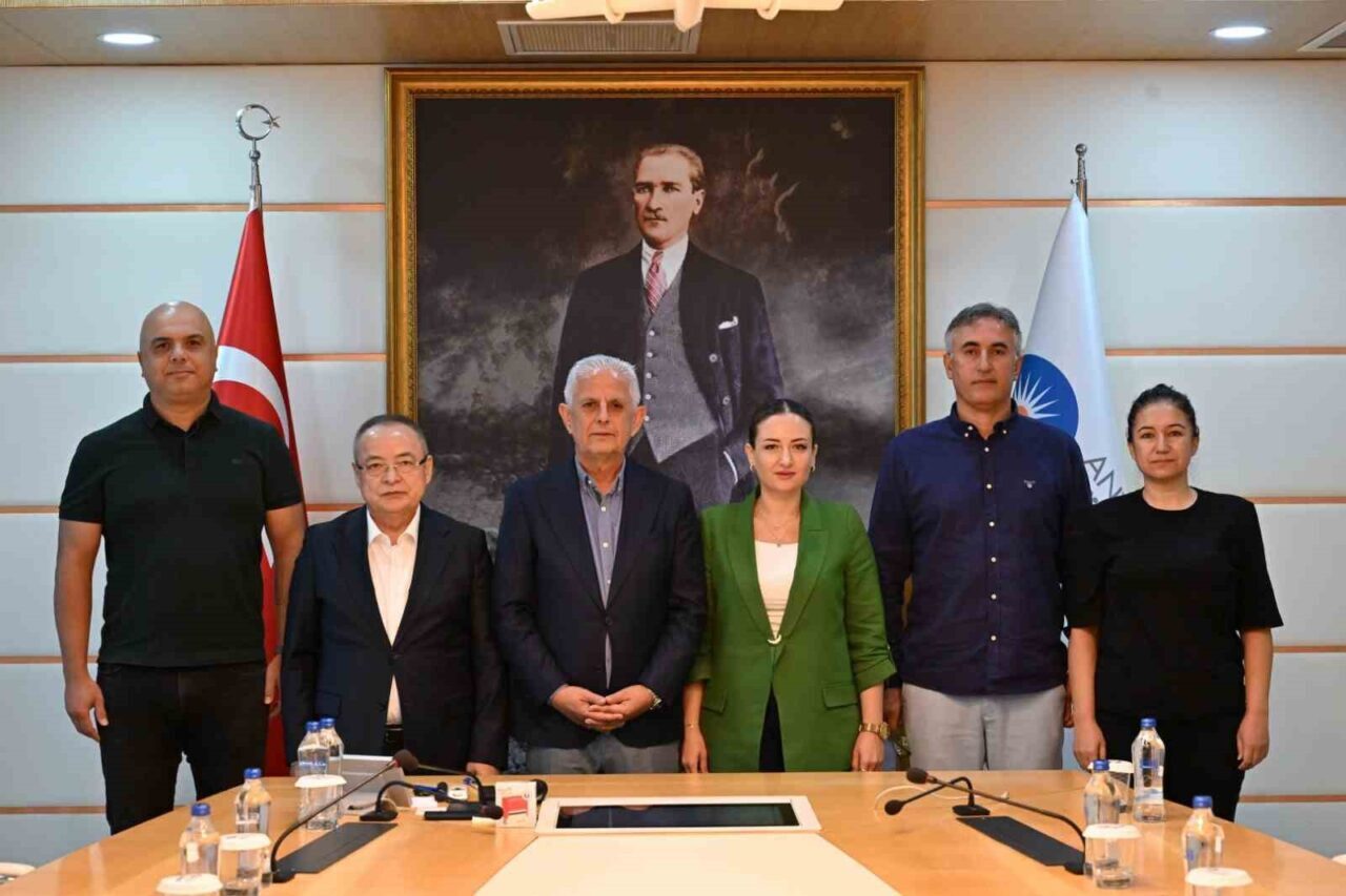 Antalya Büyükşehir Belediyesi, denizlerin temiz kalması ve korunmasına yönelik çalışmalar