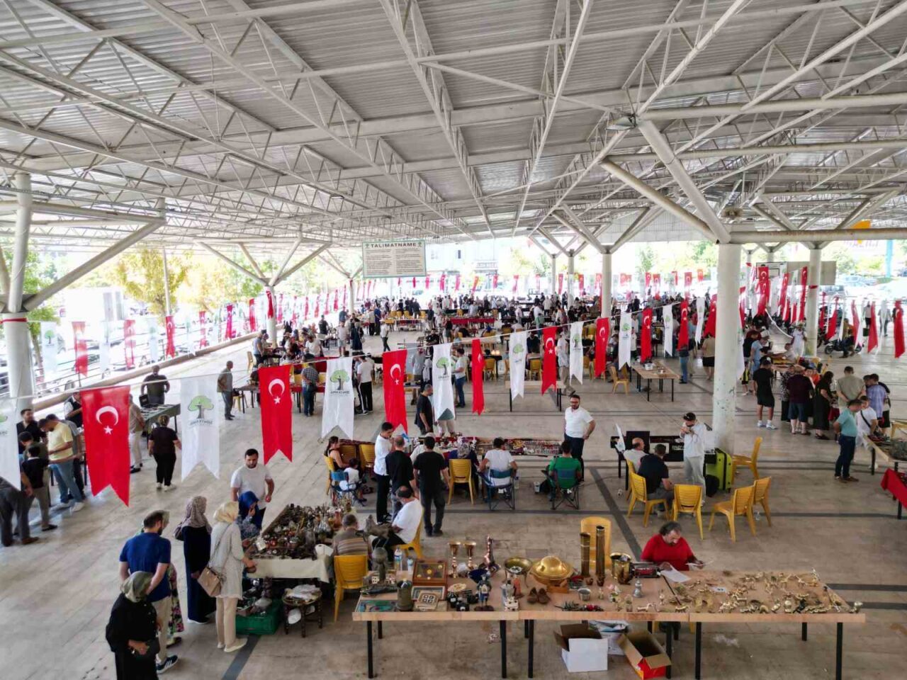Şehitkamil Belediye Başkanı Umut Yılmaz tarafından hayata geçirilen Antika Pazarı,