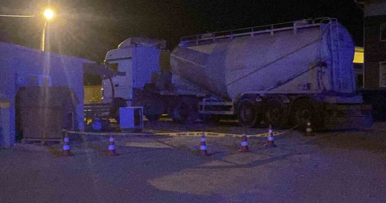 Adıyaman’da bir kişi arkadaşının silahlı saldırısına uğrayarak yaralandı. Edinilen bilgilere