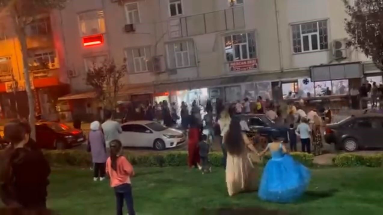 İstanbul Arnavutköy’de düğün sonrası iki grup arasında henüz belirlenemeyen nedenle