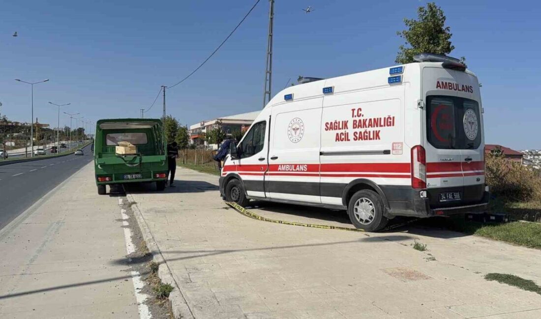 Arnavutköy’de yol kenarında hareketsiz yatan bir kişiyi gören vatandaşlar ihbarda