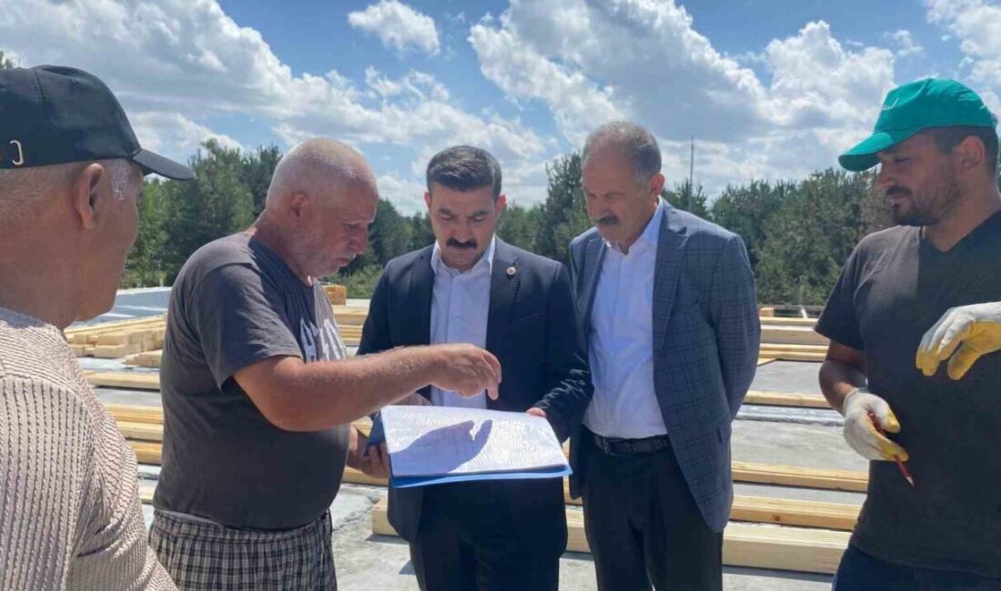 Önceki yıl çıkan yangınla yanarak tamamen kül olan Arpaçay Kütük