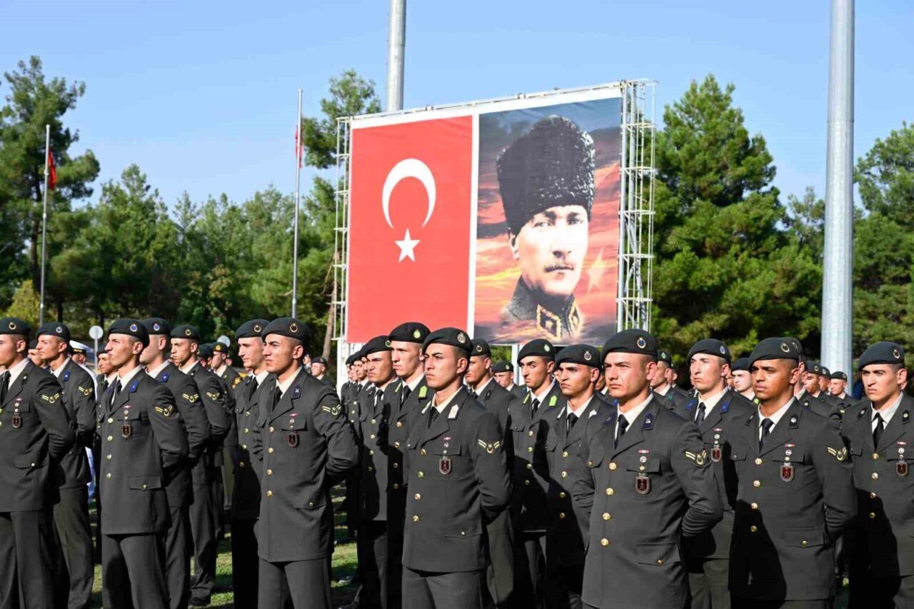 Milli Savunma Üniversitesi Kara Astsubay Meslek Yüksekokulu Diploma ve Sancak