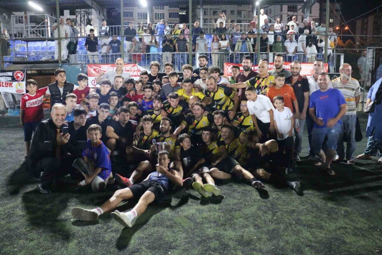 Samun’da, Atakum Belediyespor Stadyumu’nda bir ay boyunca süren Geleneksel Samsun