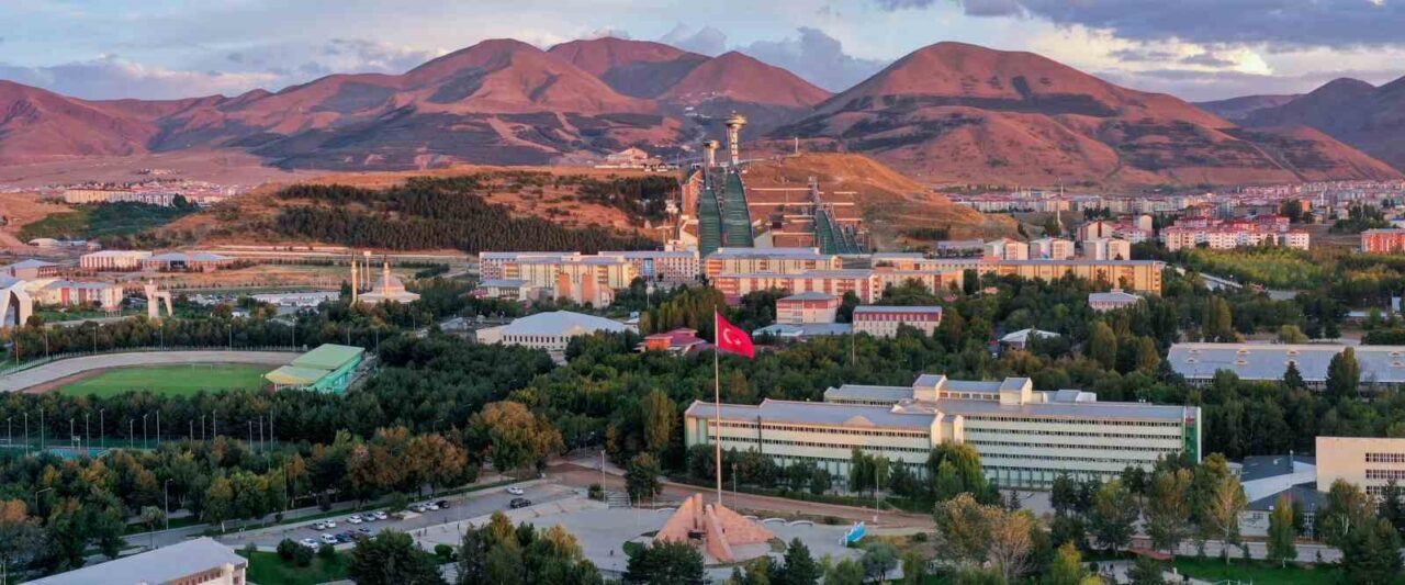 Atatürk Üniversitesi Açık ve Uzaktan Öğretim Fakültesinde (ATA-AÖF) 2025-2026 eğitim-öğretim