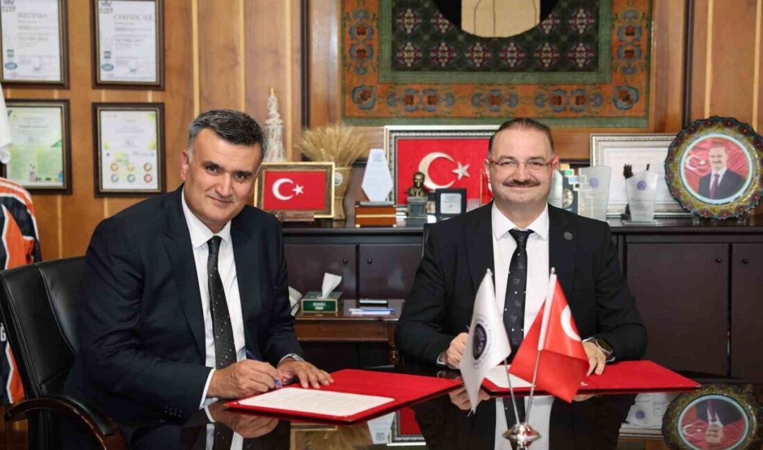 Orta Doğu Teknik Üniversitesi (ODTÜ) Rektörü Prof. Dr. Ahmet Yozgatlıgil,