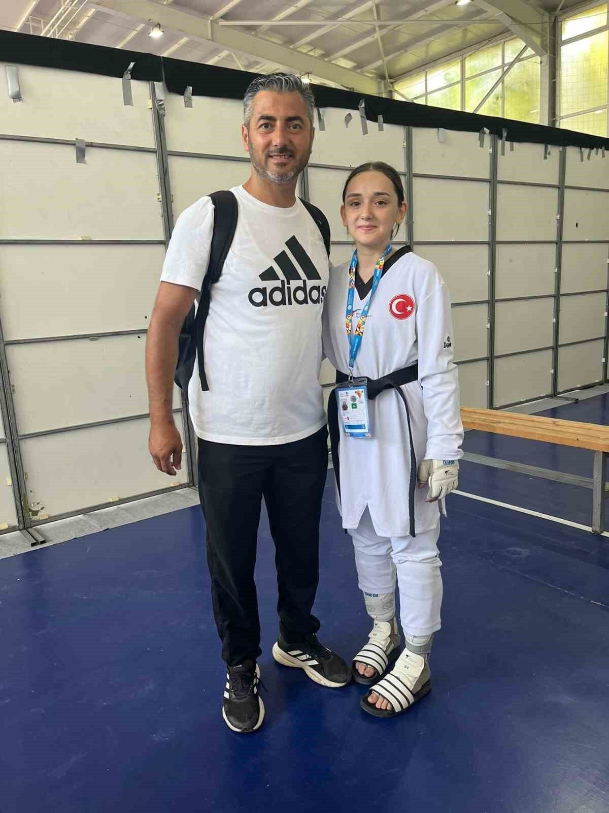 DÜZCE(İHA) – Düzceli Milli taekwondocu Damla Nur Yılmaz, Avrupa Şampiyonası’nda