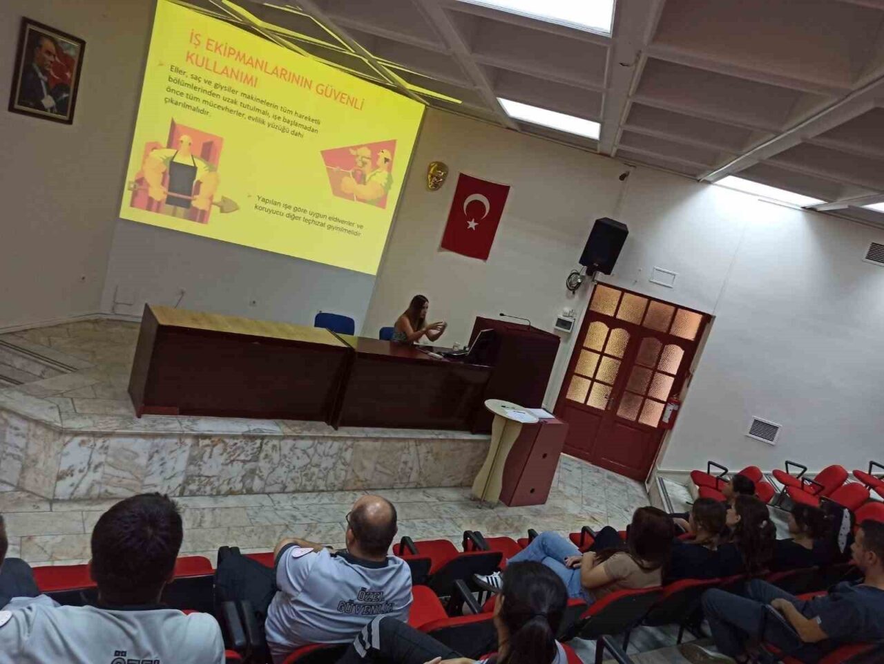 Aydın Devlet Hastanesi’nde göreve yeni başlayan personellere yönelik iş sağlığı