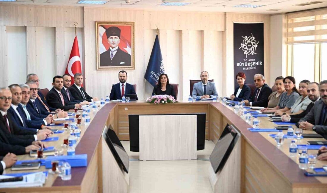 CHP’den istifa ederek AK Parti’ye geçen Aydın Büyükşehir Belediye Başkanı