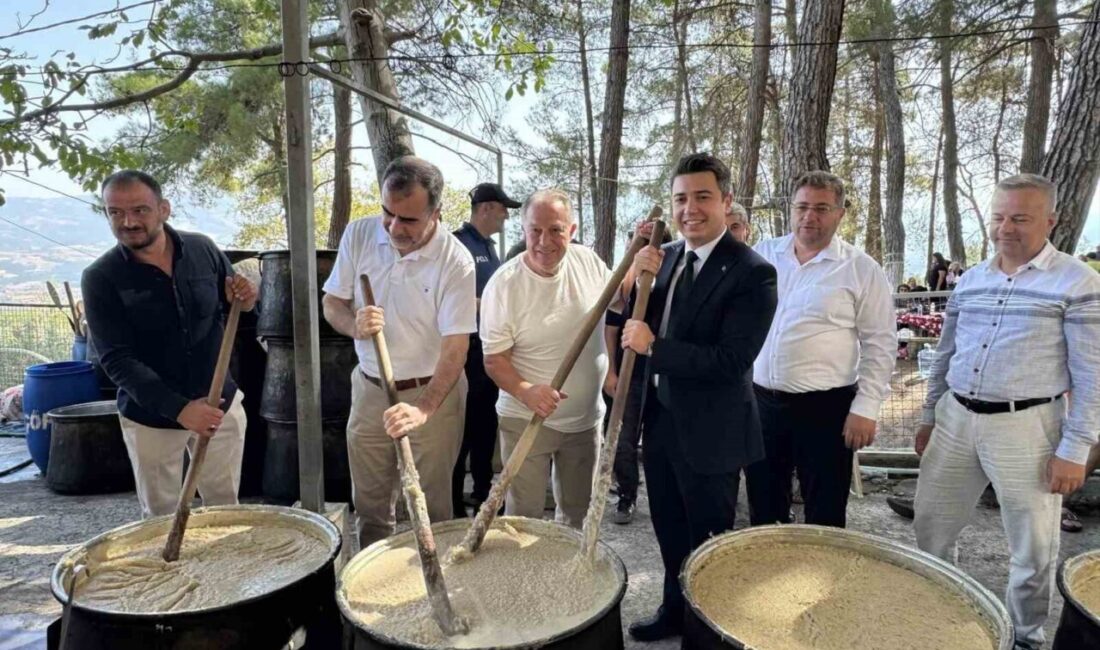 Aydın’ın Karacasu ilçesinde bu yıl 743.’sü düzenlenen Dedebağ Keşkek Hayrında