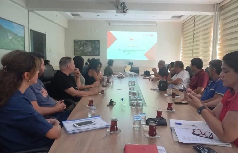 Aydın’da İl Tarım ve orman Müdürlüğü personellerine “Turunçgilde Hastalık ve