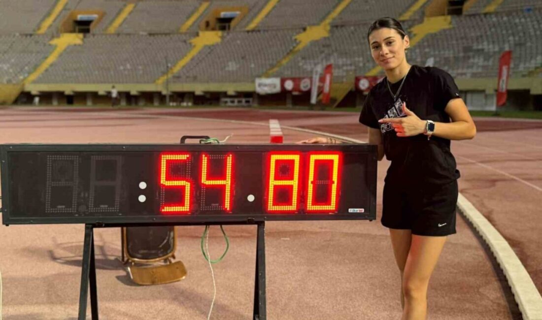 TAF U23 Türkiye Şampiyonası’nda özel sporcu Aysal Önder, dünya rekoru