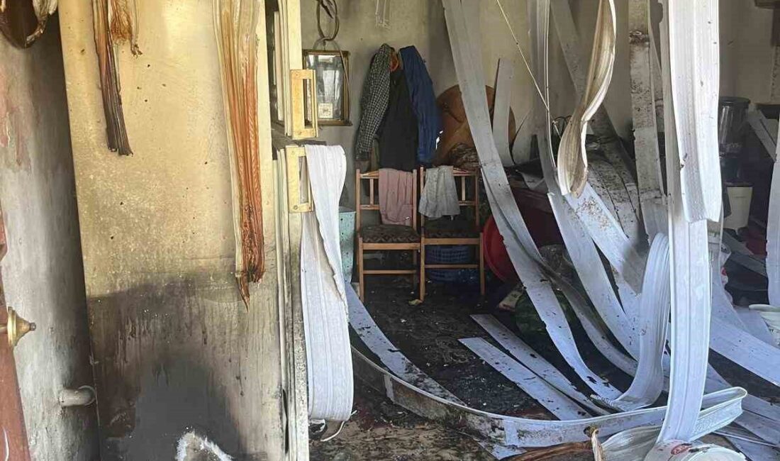 Samsun’un Bafra ilçesinde bir evde meydana gelen tüp patlamasında 3