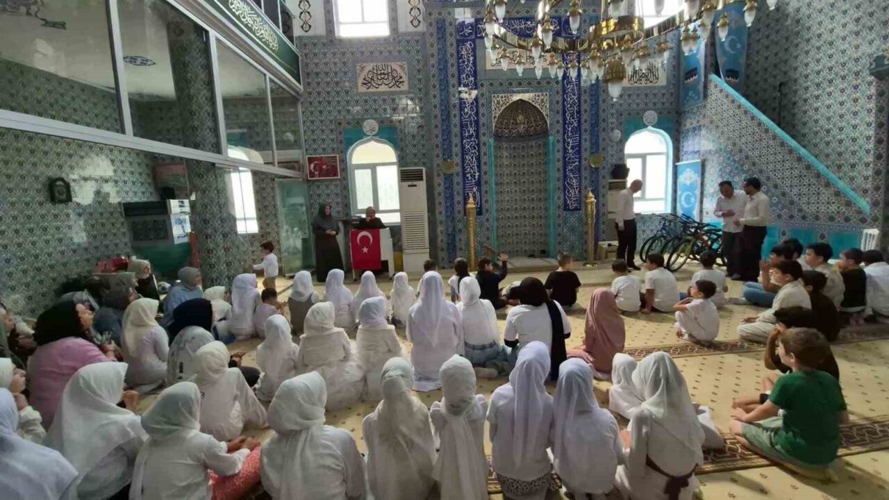 Samsun’un Bafra ilçesinde düzenlenen Yaz Kur’an Kursu, kapanış töreniyle sona