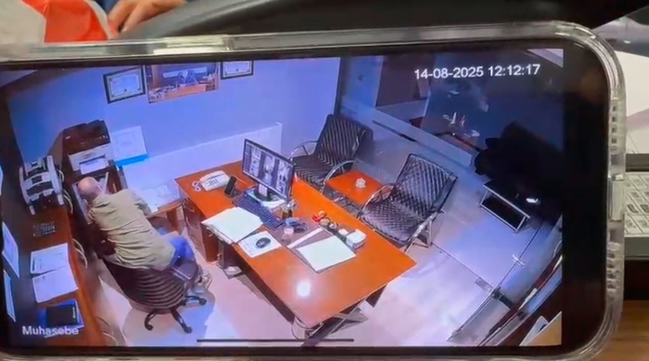 Bağcılar’da bir oto galeride muhasebecilik yapan T.Y isimli şahıs, çalıştığı