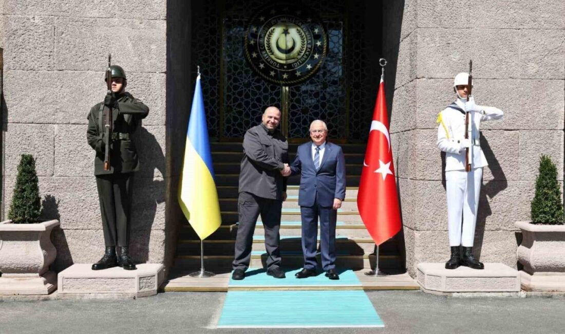 Milli Savunma Bakanı Yaşar Güler, Ankara’ya resmi ziyaret gerçekleştiren Ukraynalı