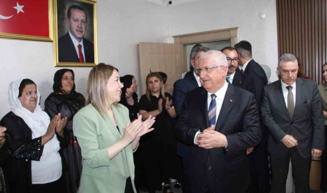 Milli Savunma Bakanı Yaşar Güler, “Türkiye Yüzyılı” buluşmaları kapsamında Şırnak’a