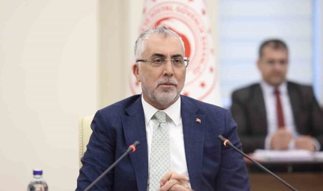 Çalışma ve Sosyal Güvenlik Bakanı Vedat Işıkhan, “Kamu görevlileri konfederasyon