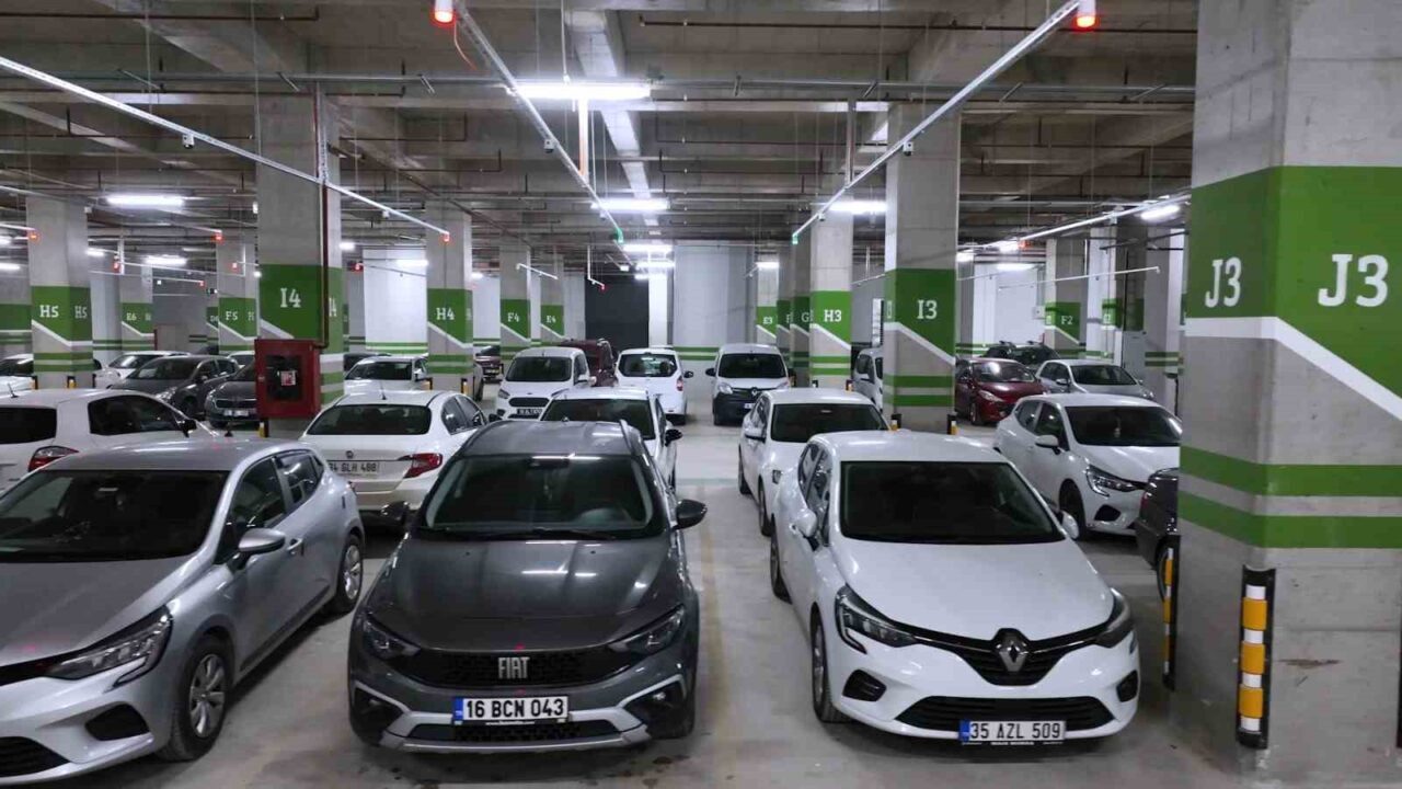 Çevre, Şehircilik ve İklim Değişikliği Bakanlığı, Bursa Osmangazi Meydanı’nda 647