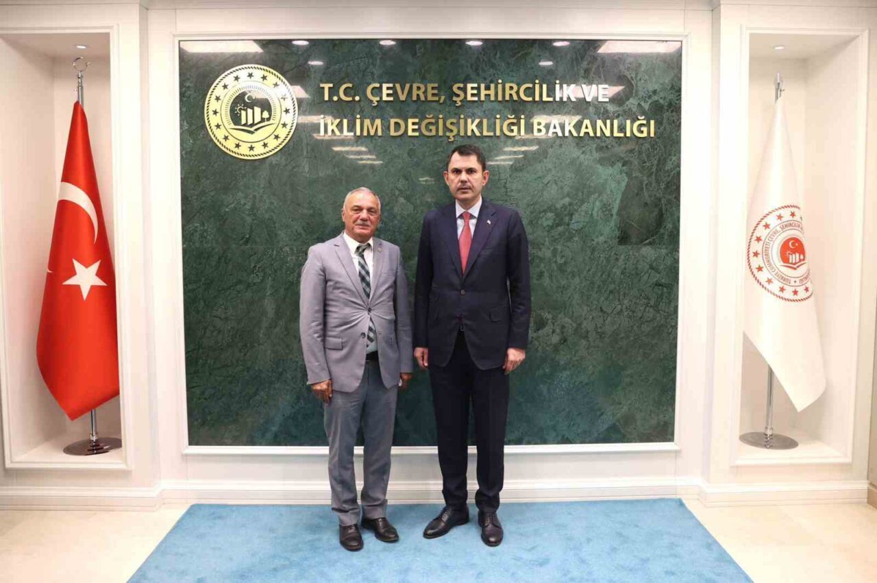 Sultanhisar Belediye Başkanı Osman Yıldırımkaya, Bakan Kurum ile yaptığı görüşmede