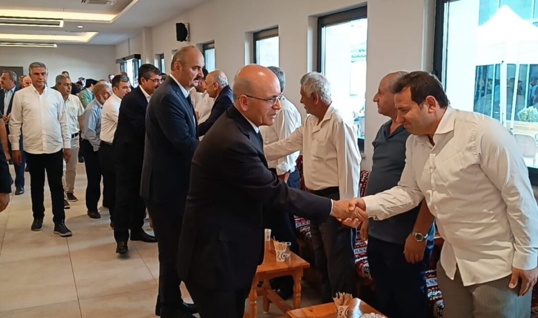 Hazine ve Maliye Bakanı Mehmet Şimşek, hayatını kaybeden ağabeyi Nazmi