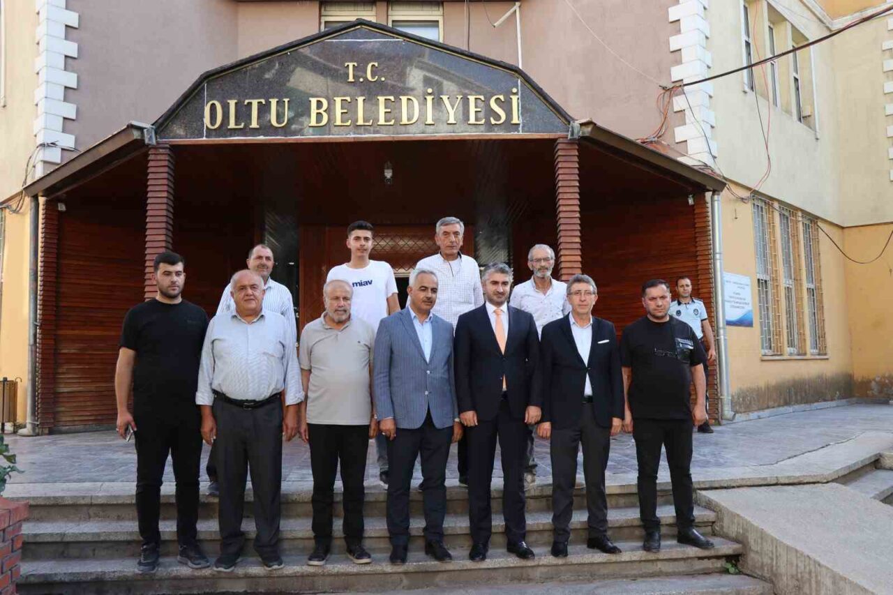 Aile ve Sosyal Hizmetler Bakan Yardımcısı Zafer Tarıktaroğlu, bir dizi