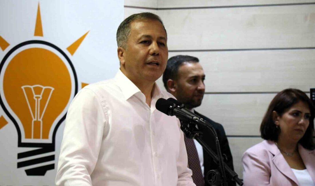 Bir dizi ziyaret kapsamında Denizli’ye gelen İçişleri Bakanı Ali Yerlikaya,