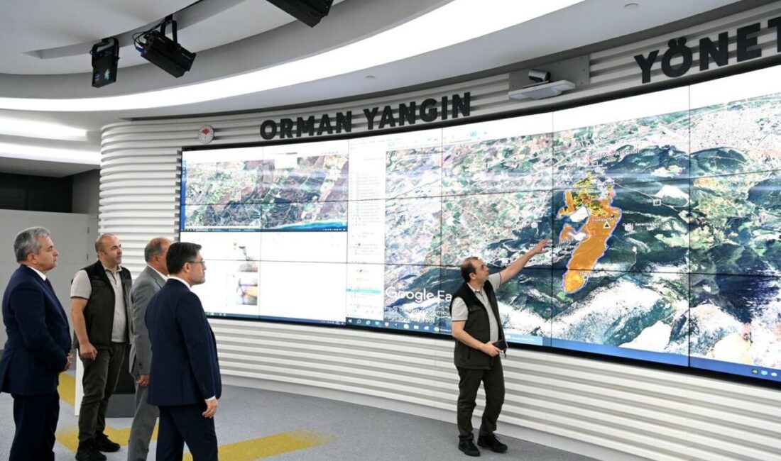 Bakan Yumaklı: “Bugün ülkemizde çıkan 55 orman yangınının 45’ini tamamen kontrol altına aldık” Tarım ve Orman Bakanı İbrahim Yumaklı, Türkiye genelinde bugün çıkan