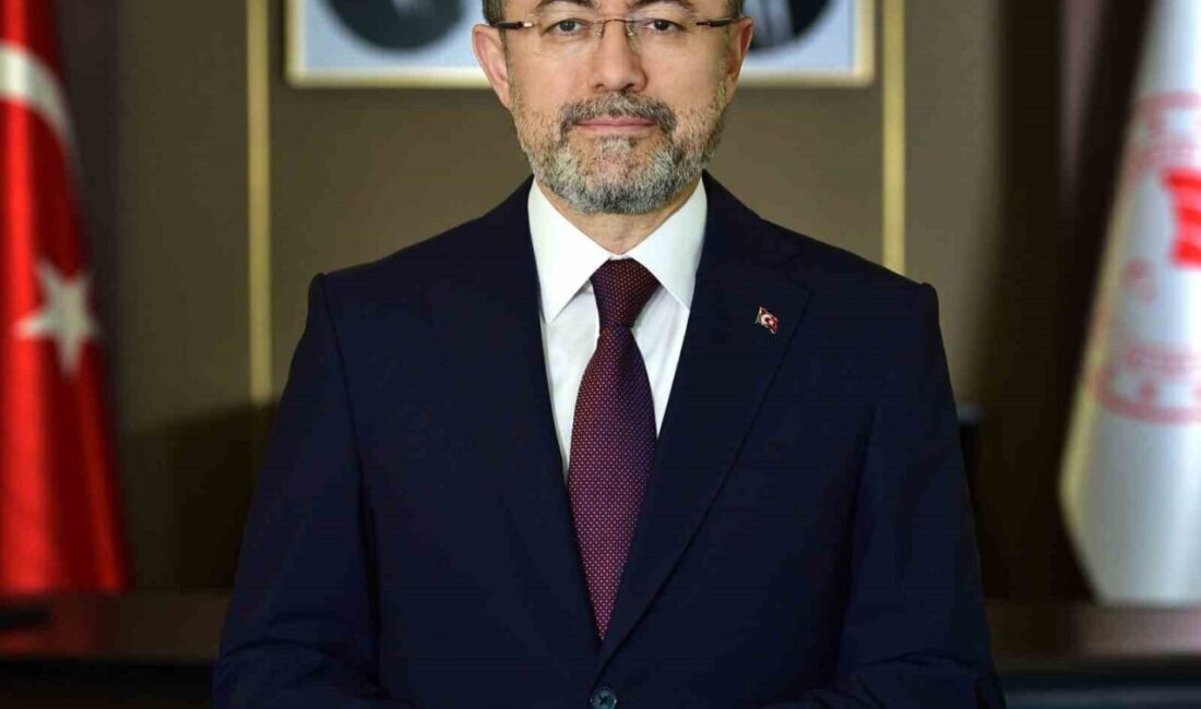 Tarım ve Orman Bakanı İbrahim Yumaklı, Denizli’deki yangına müdahale eden