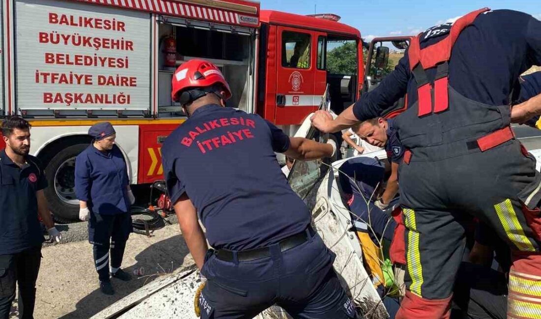 Balıkesir’de Edremit kara yolu Çağdaşkent mevkiinde meydana gelen trafik kazasında