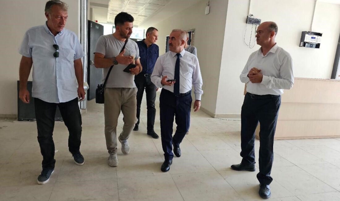 Balıkesir İl Millî Eğitim Müdürü Murat Demir, Balıkesir il merkezinde