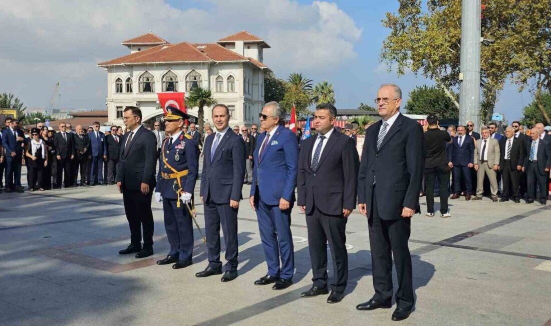 30 Ağustos Zafer Bayramı’nın 103. yılı, Bandırma’da düzenlenen resmi törenlerle